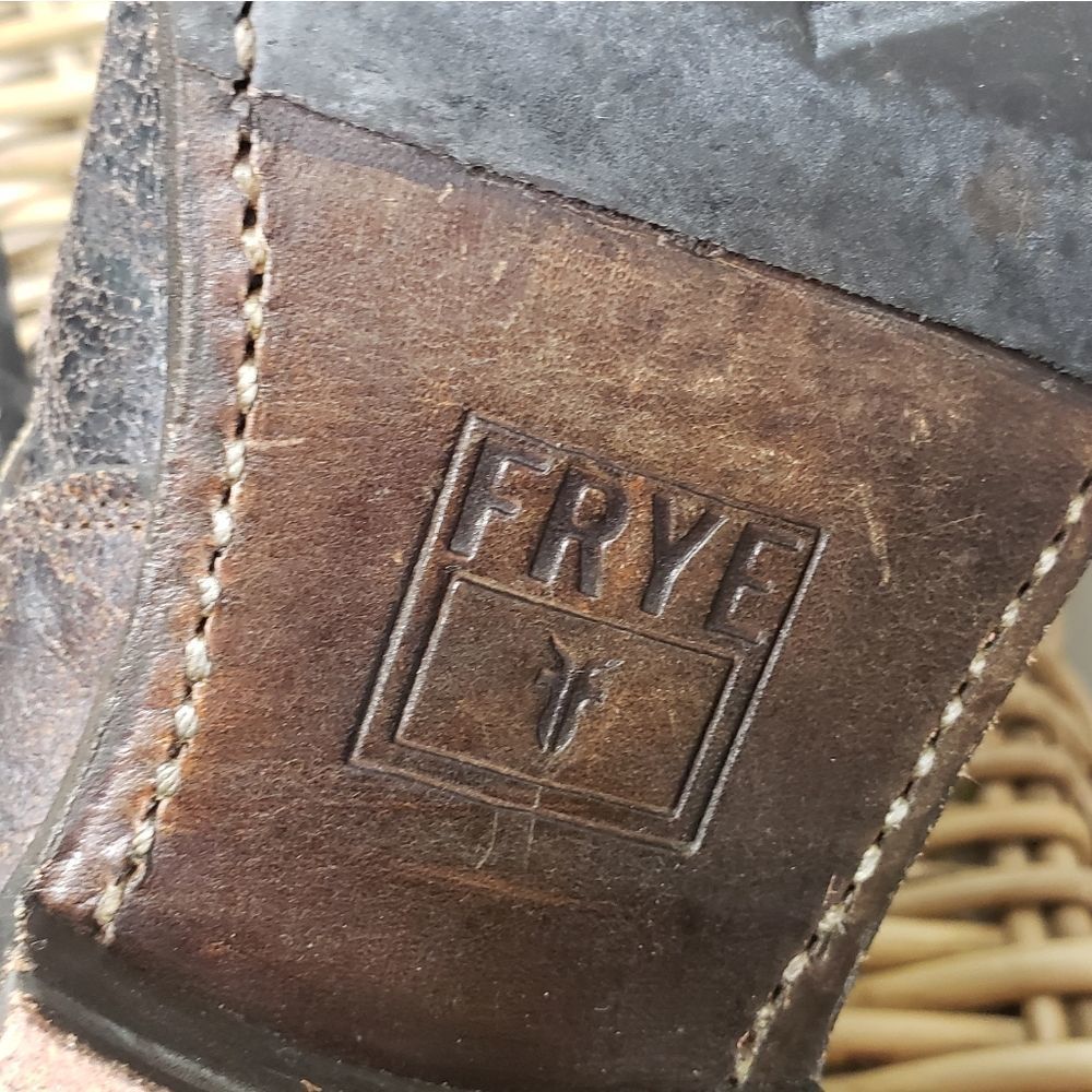 Frye Veronica Distressed Leathrer Boots Brown Size 7 - Picture 13 of 14